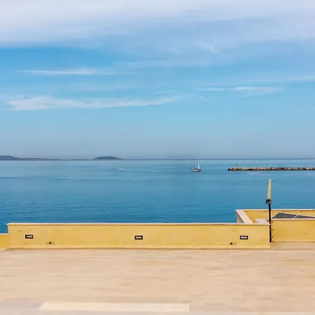 Sea Vibrations Naxos City