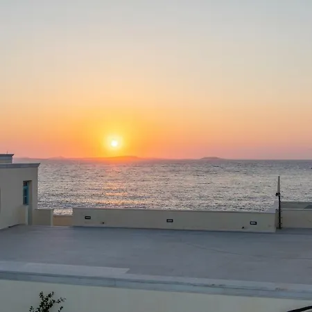 Sea Vibrations Naxos City